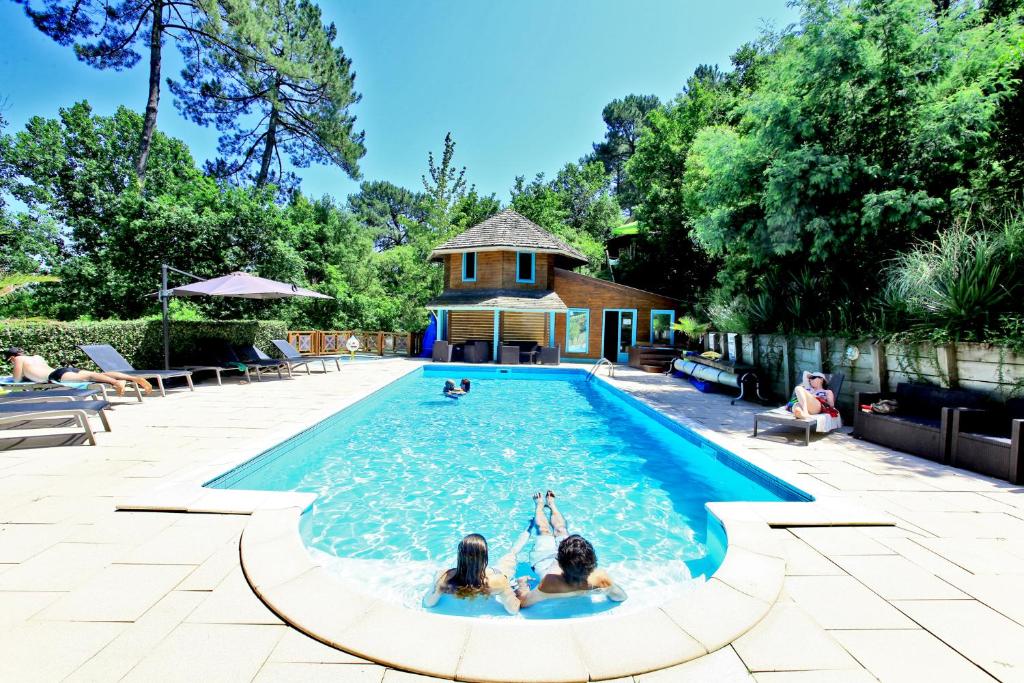 La cabane des "Aventuriers" de Nature et Océan à côté de la plage photo 3