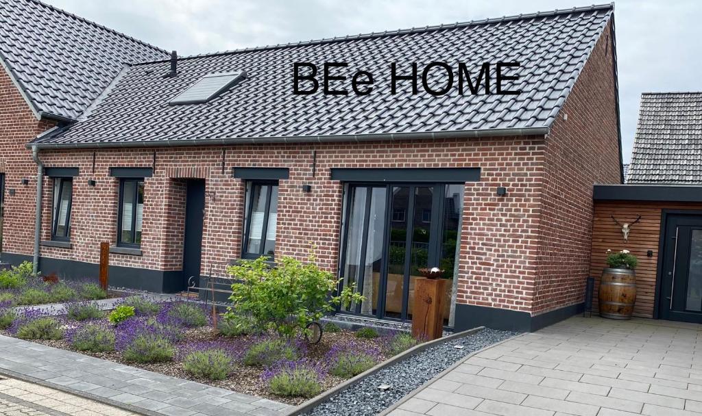 BEe HOME - Urlaubs und Business Loft photo 2