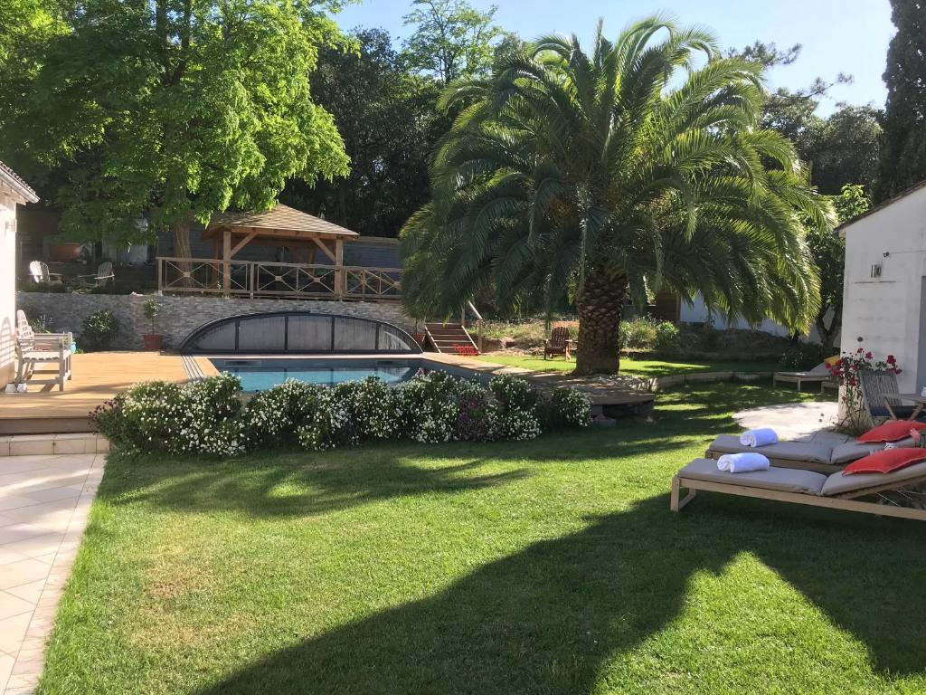 LA MAISON DE LA DUNE - Jacuzzi 1ère séance offerte - Piscine chauffée avec Abri Amovible - Plage située à 200m, accès direct par le bois