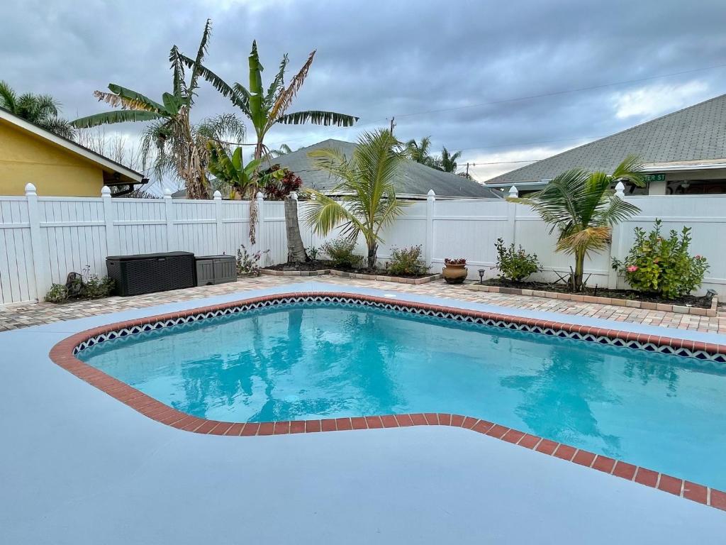 Perfect Family Vacation House with Private Pool photo 3
