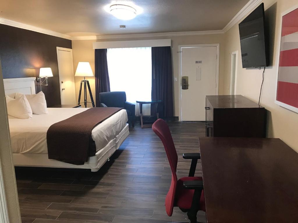 Abby's Anaheimer Inn image