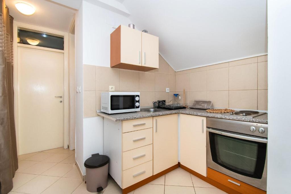 Apartment Pave by Zamalin beach photo 3