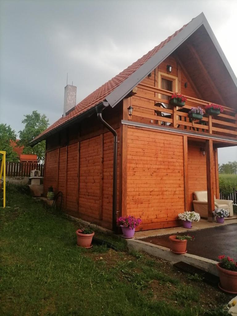 Brvnara DAĐ Nikolić