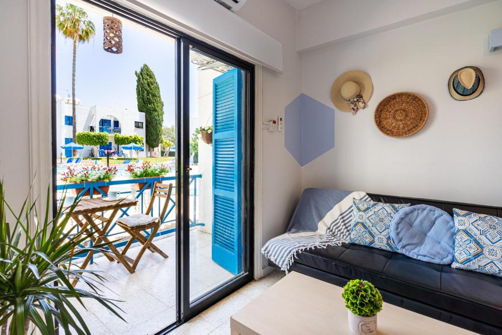 Sea Breeze 1-BR Apt in Pyla photo 1