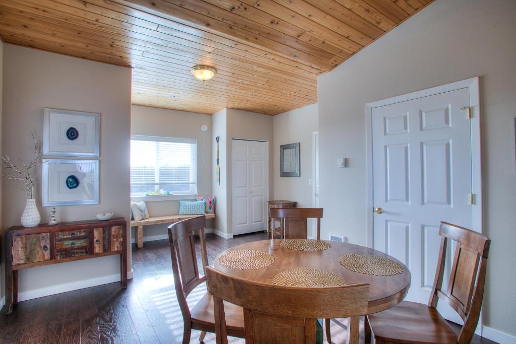 Vista Del Mar Condo - Oyhut Bay Seaside Village photo 1