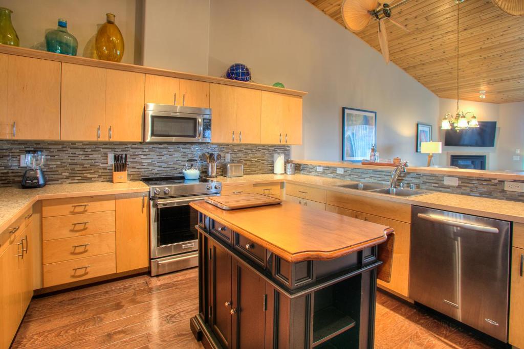 Vista Del Mar Condo - Oyhut Bay Seaside Village photo 4