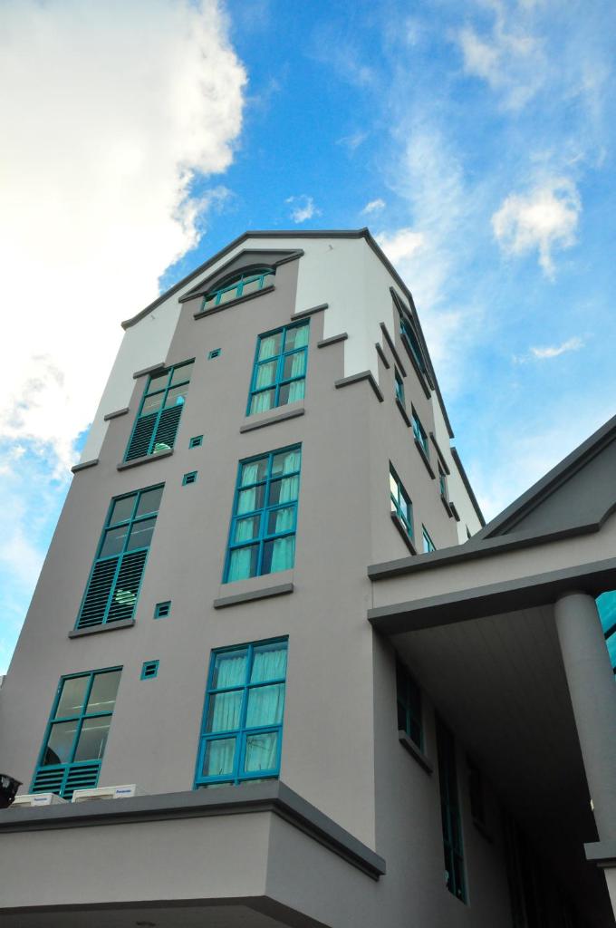Tat Place Hotel
