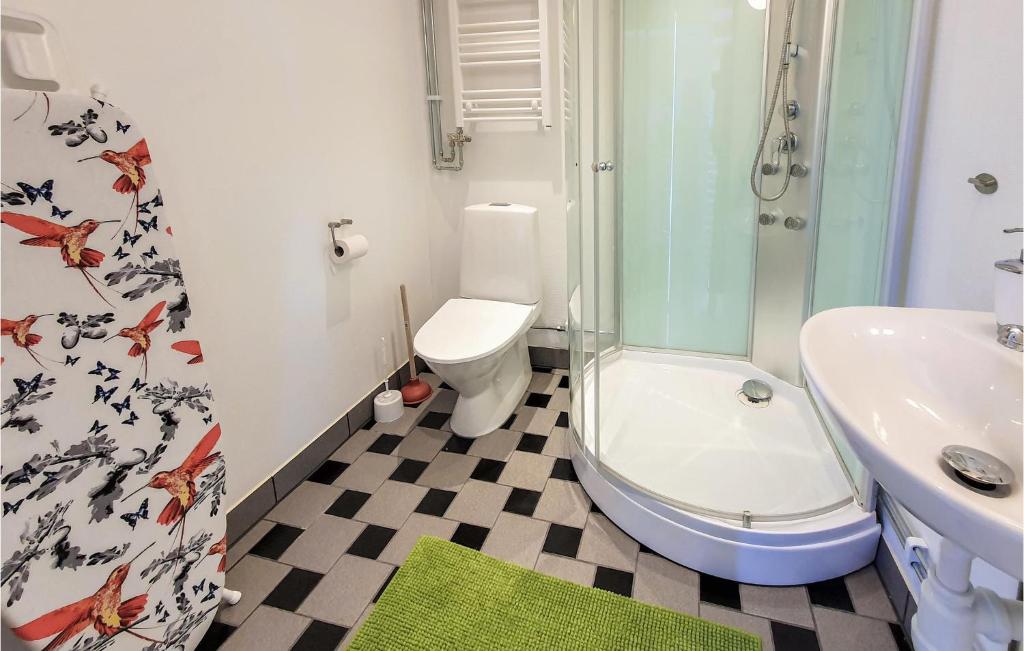 Stunning Home In Lberd With Wifi And 4 Bedrooms photo 2