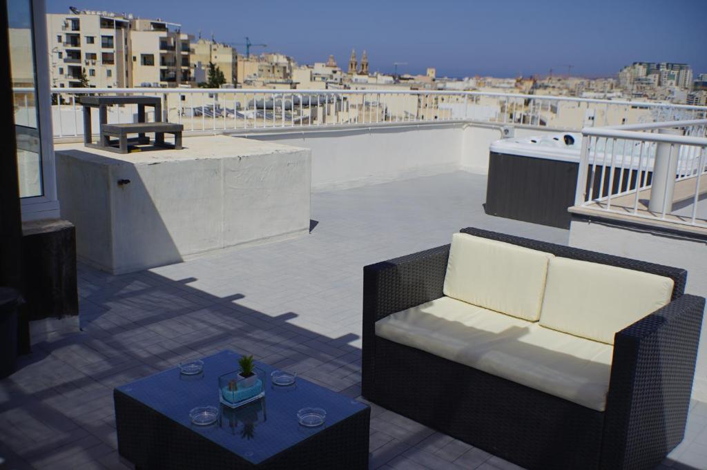 Wonderful apartments with shared jacuzzi and panorama rooftop photo 1