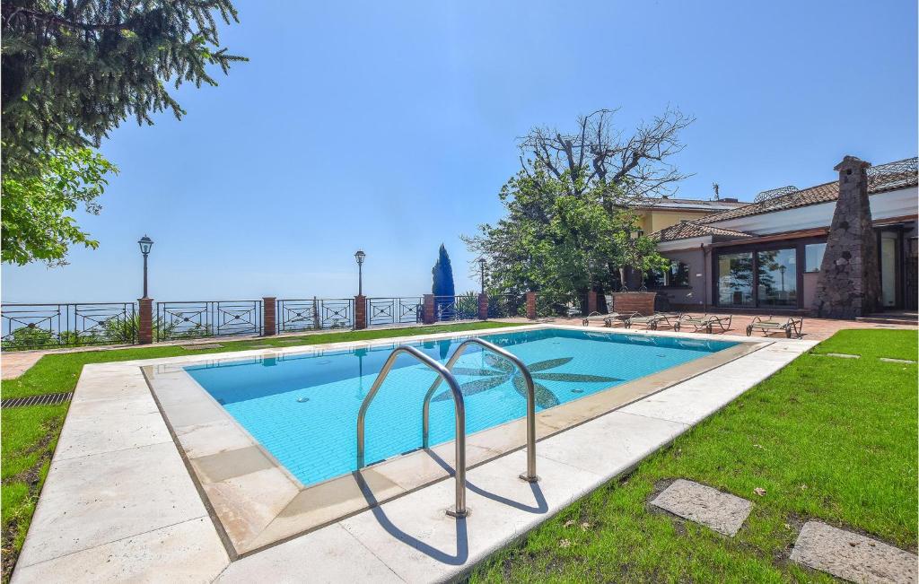 Stunning Home In Zafferana Etnea With Outdoor Swimming Pool, Private Swimming Pool And 5 Bedrooms photo 4