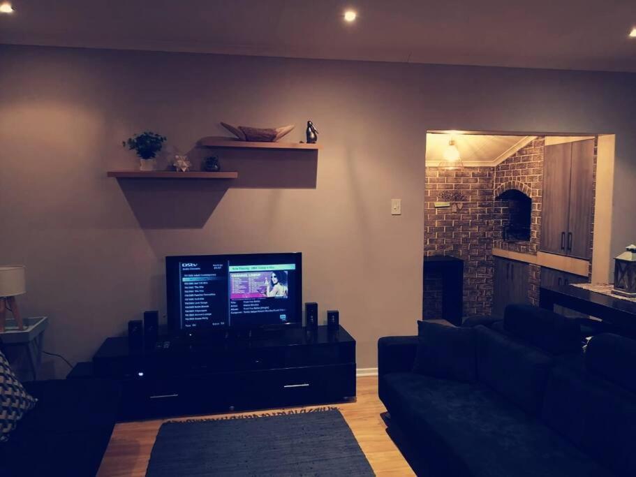 Stylish open plan Townhouse photo 4