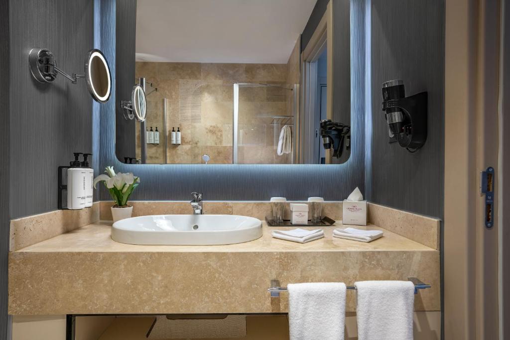 Crowne Plaza - Istanbul Tuzla Viaport Marina, an IHG Hotel photo 4