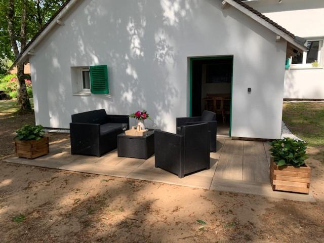 Charmante annexe au cœur d'un joli parc arboré photo 1