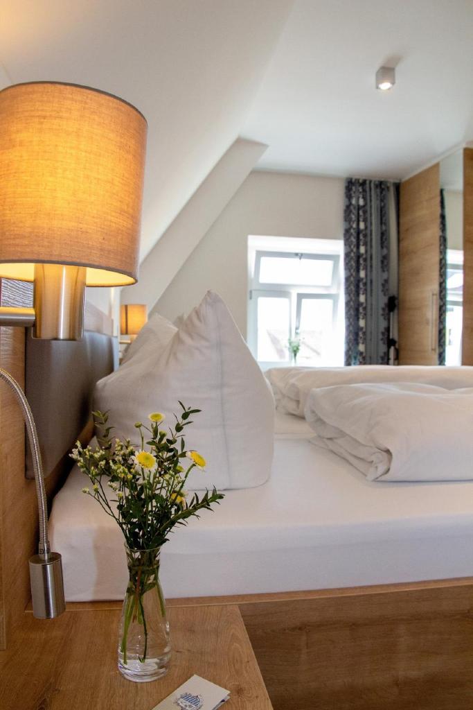 Hotelgasthof Bayerischer Hof photo 4