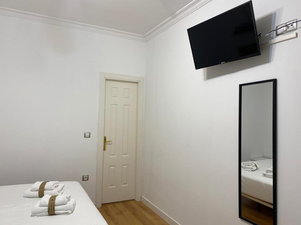 INSIDEHOME Valladolid Centro -Hab con baño privado en el centro y OPCION DE PARKING- photo 1