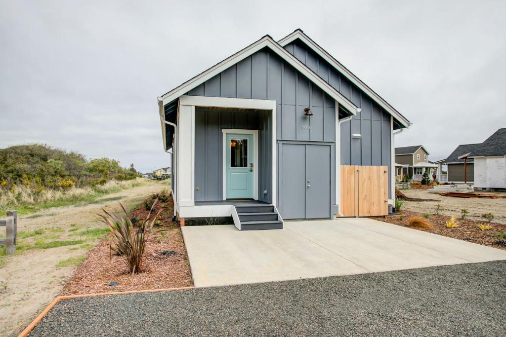 Sand Castle Cottage - Oyhut Bay Seaside Village photo 2