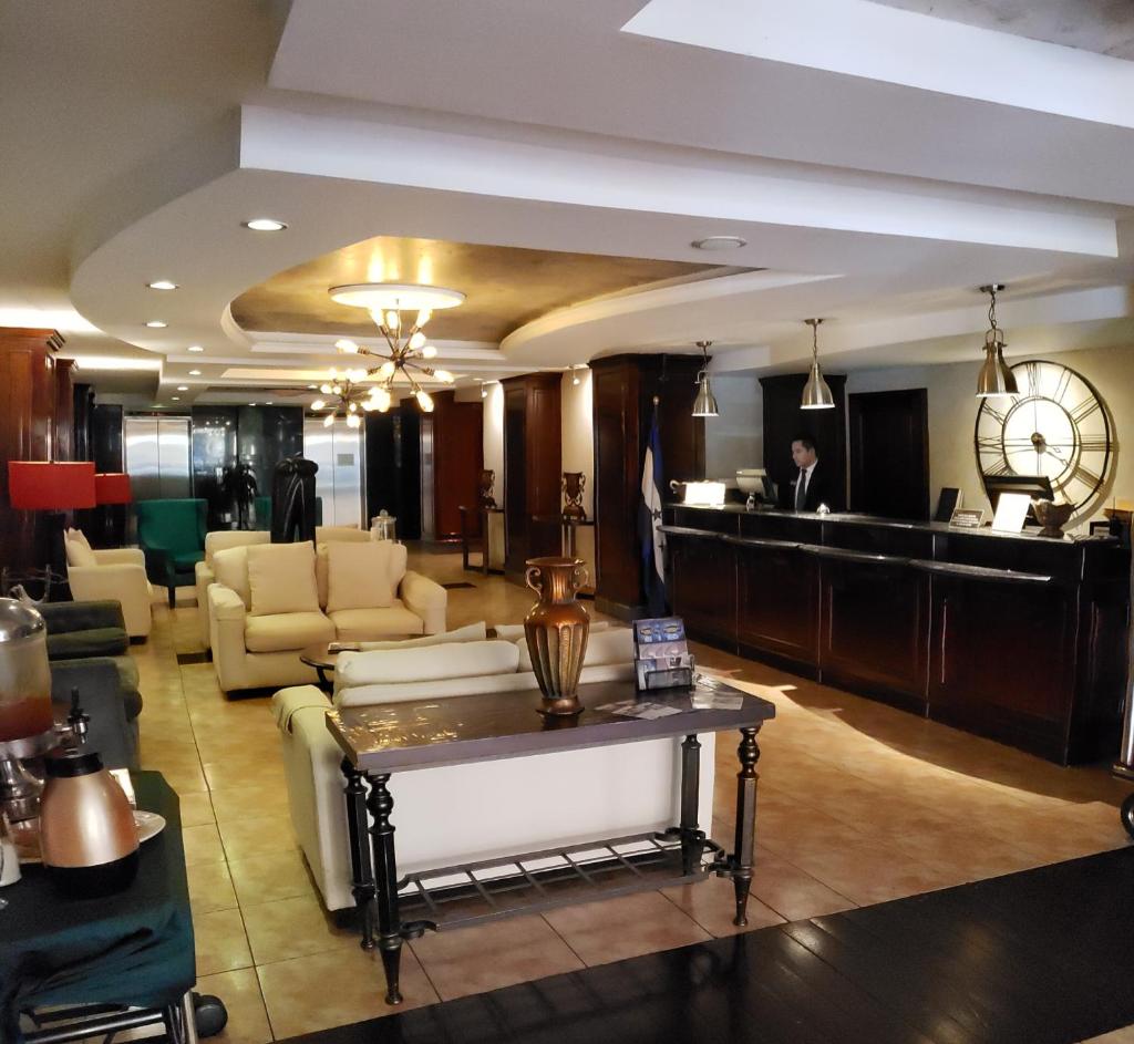 FLORENCIA PLAZA HOTEL photo 2