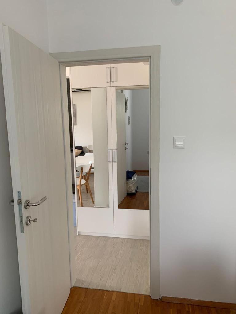 Tara’s Apartman Supetar photo 3