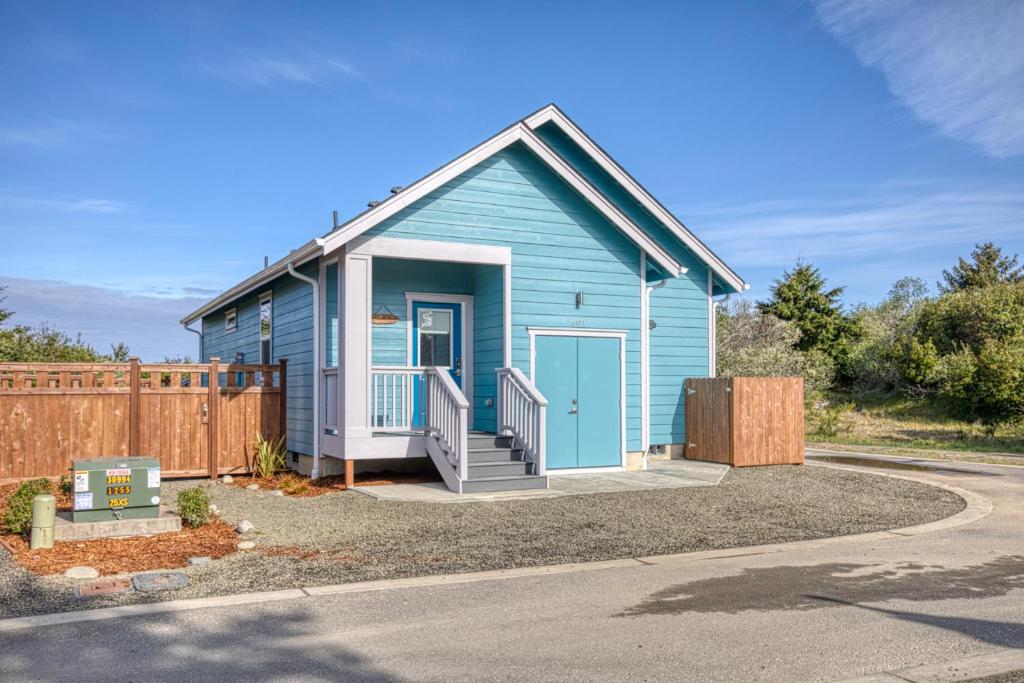 Coral Beach Cottage photo 2