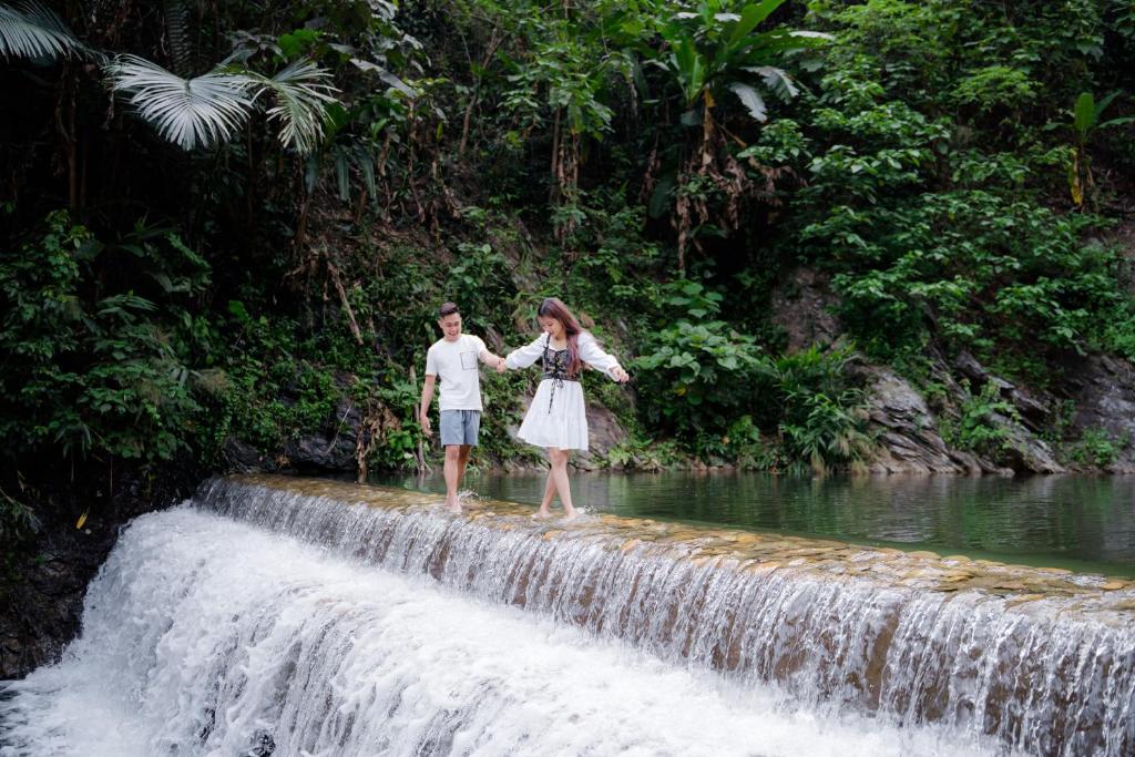 Khu Du Lịch Sinh Thái Cổng Trời Đông Giang