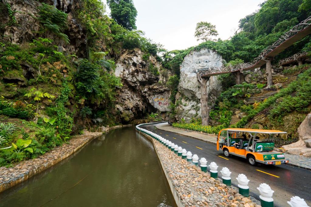Khu Du Lịch Sinh Thái Cổng Trời Đông Giang