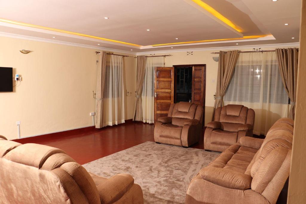 The Meru Manor photo 4