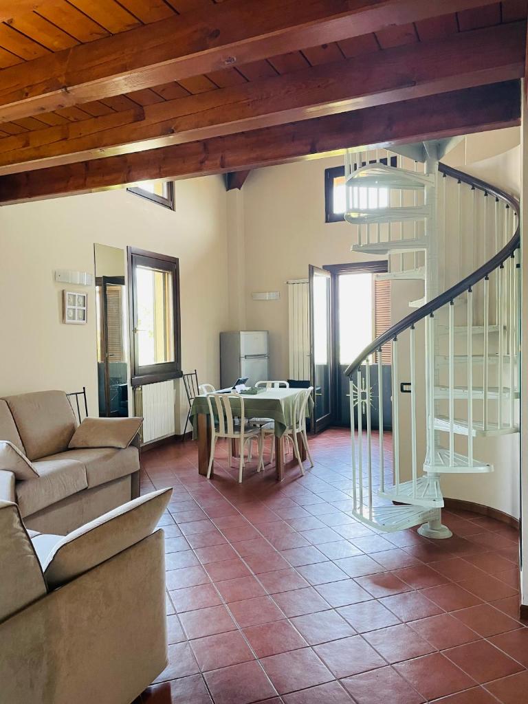 MaGio House photo 1