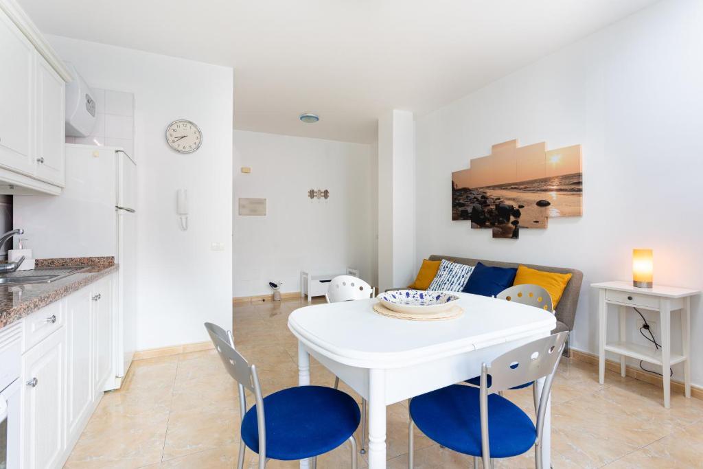 Home2Book Sea Side Charco Azul Pool Apartment Wifi photo 4