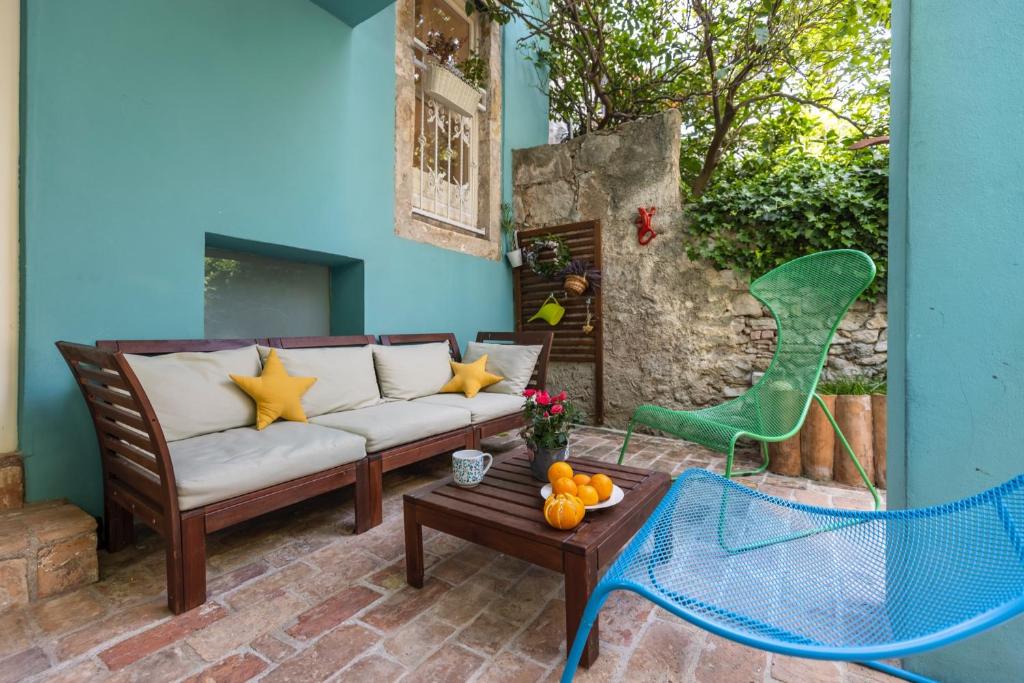 House Encanto photo 1
