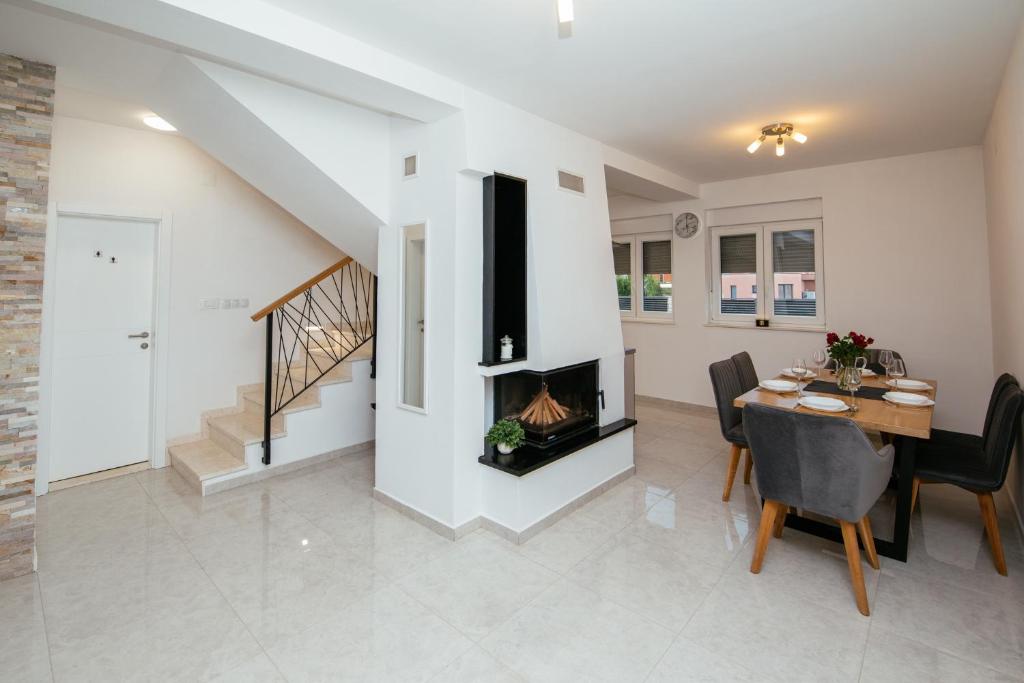 Family house Moja jube photo 4