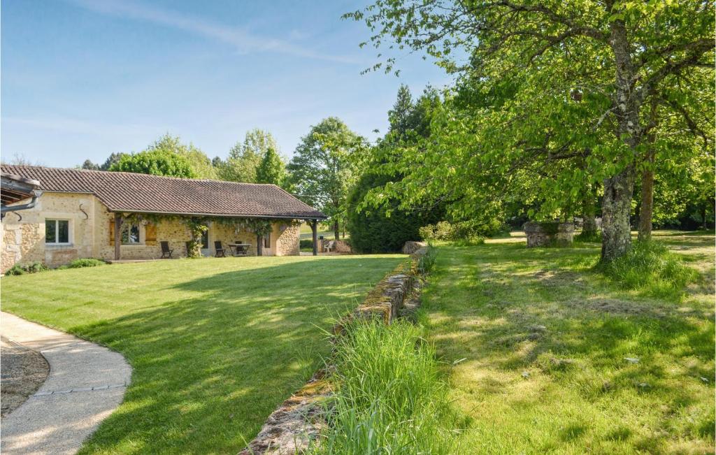 Awesome Home In Campsegret With Outdoor Swimming Pool And 2 Bedrooms photo 1