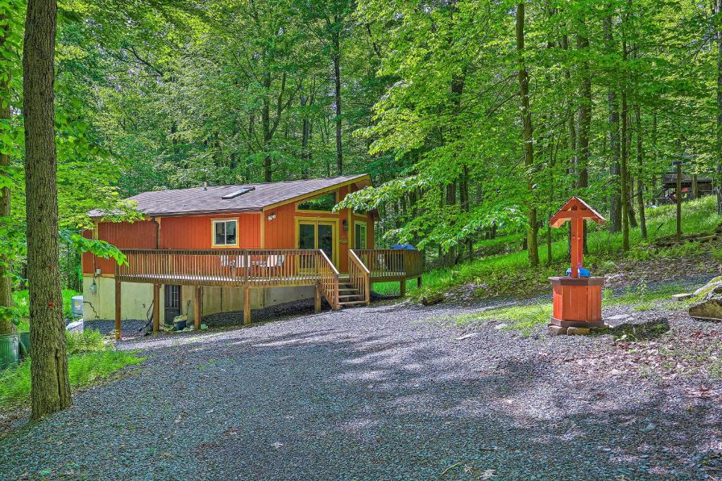 Pocono Cabin with Fire Pit, Walk to Lake and Beach! photo 2