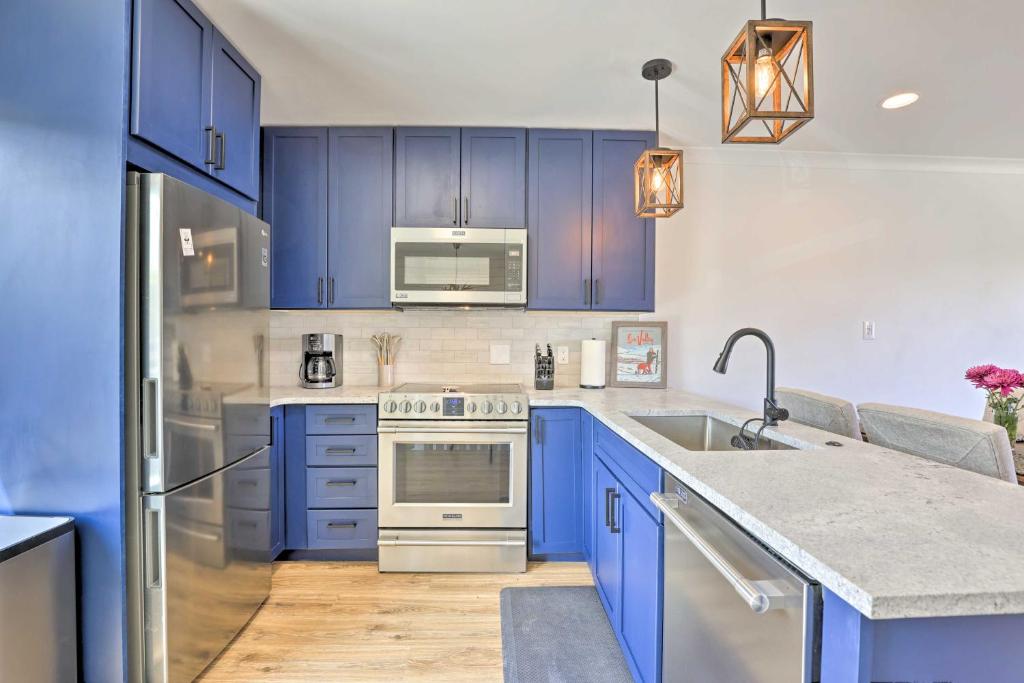 Frisco Townhome with Fireplace Walk to Main Street! photo 1