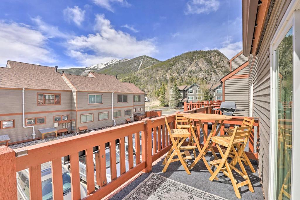 Frisco Townhome with Fireplace Walk to Main Street! photo 2