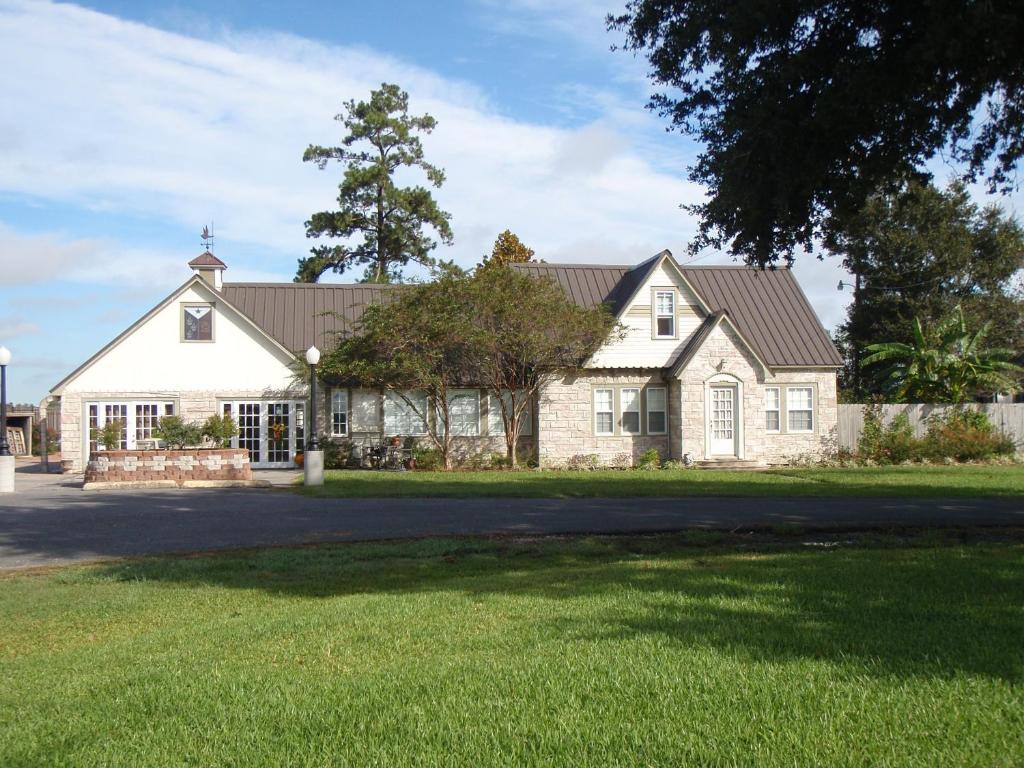 L'Acadie Inn & RV Park photo 3