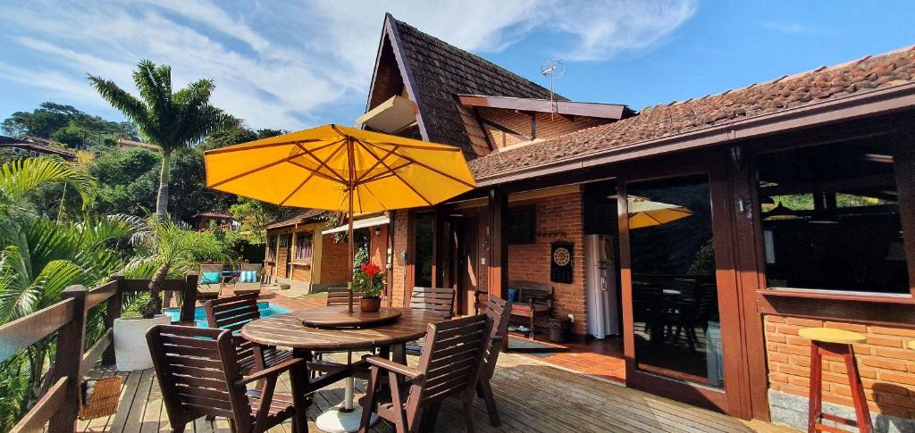 Casa Serrana, 4 quartos com ar e piscina aquecida em meio à Natureza de Itaipava photo 2