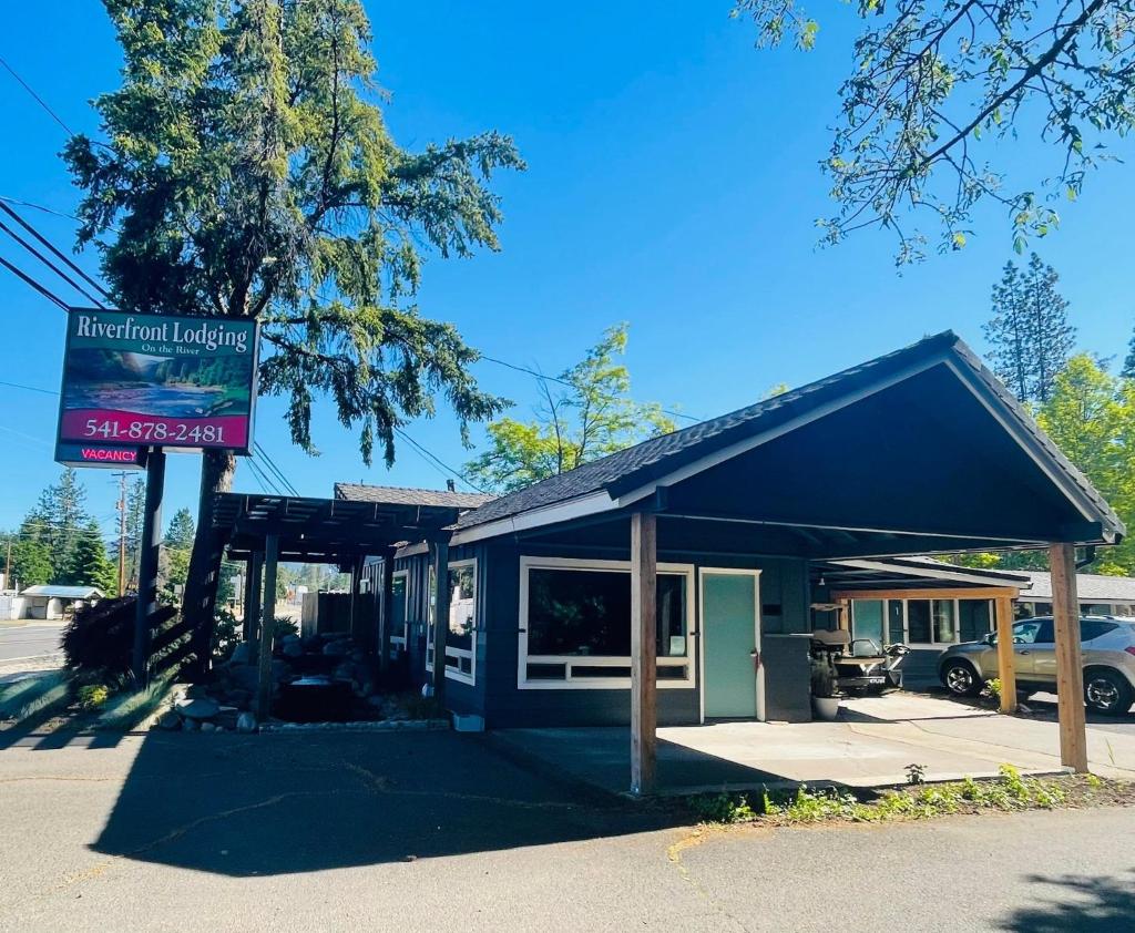 Riverfront Lodging image