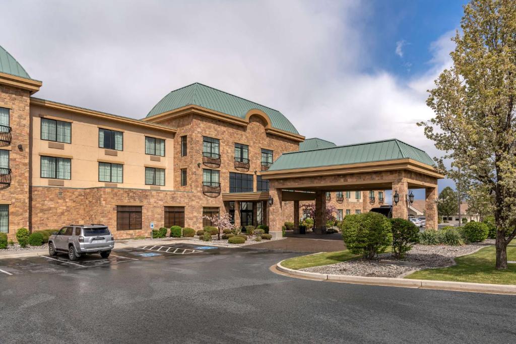 Best Western Premier Pasco Inn and Suites photo 1