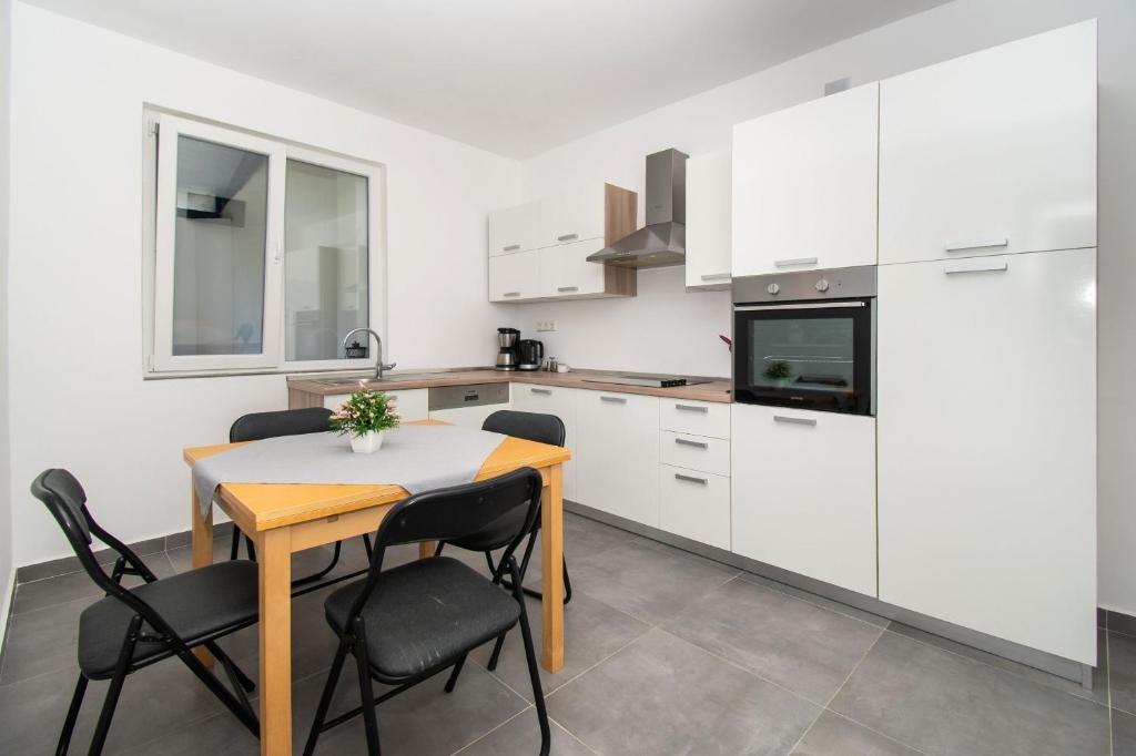 Apartment and Room Zoran photo 3