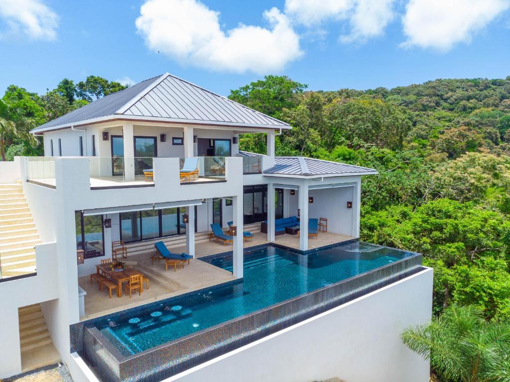 Ocean Pearl home photo 3