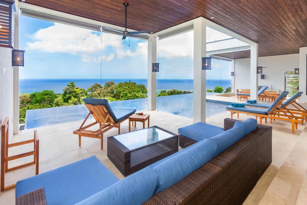 Ocean Pearl home photo 2