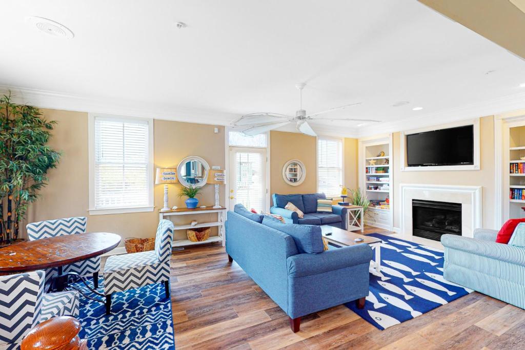 Sunset Island - Beachside Mews 1 & 2 photo 4