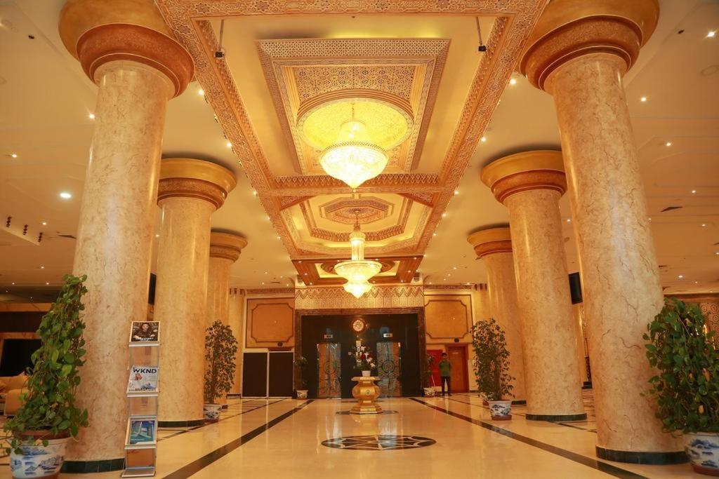 Crown Palace Hotel photo 1