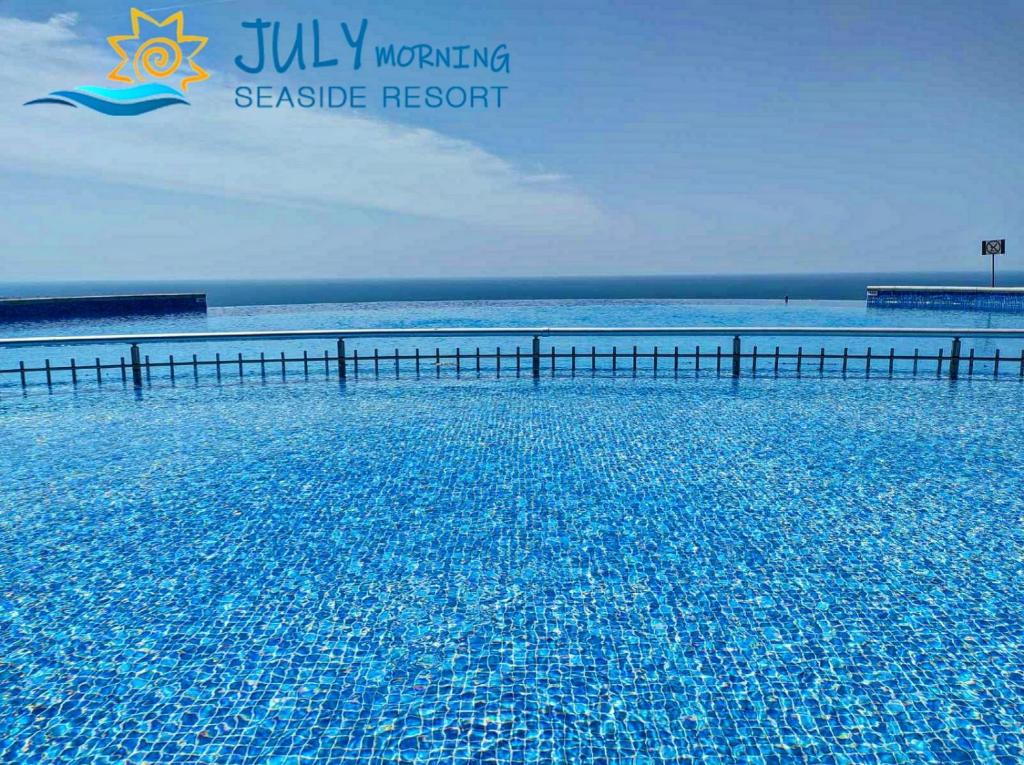 July Morning Seaside Resort photo 4