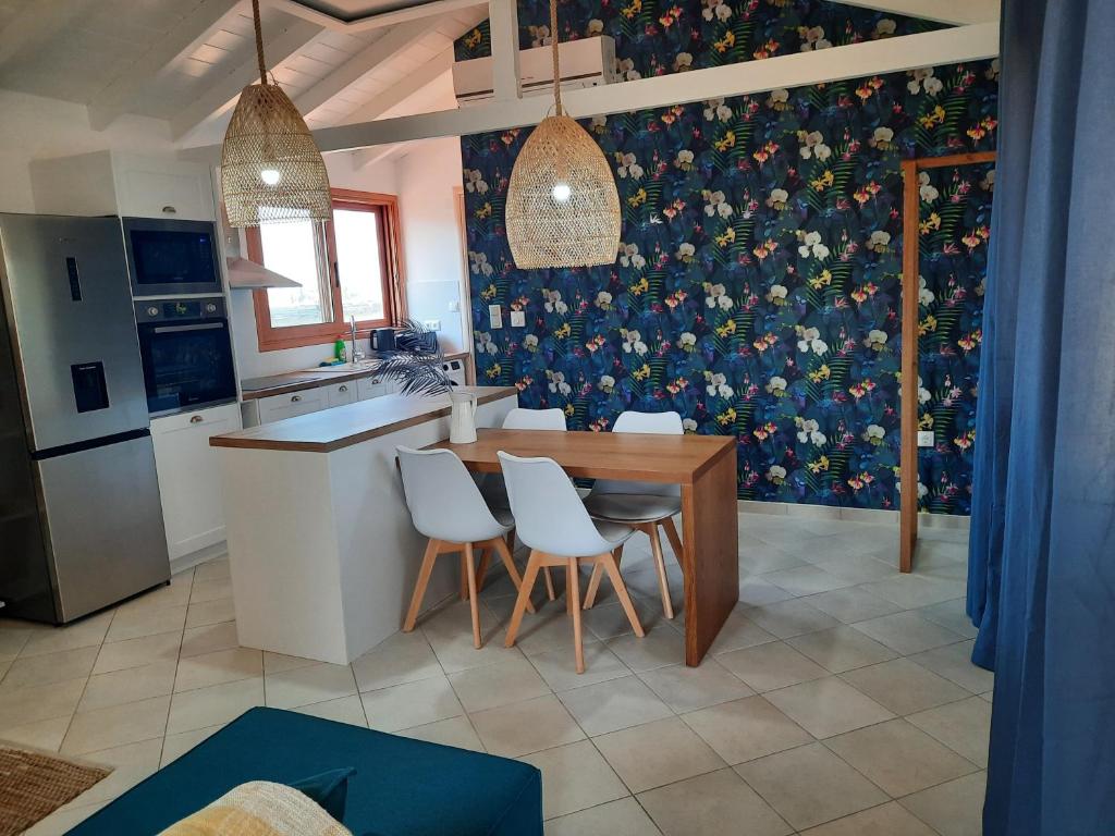 Athina Apartments photo 2