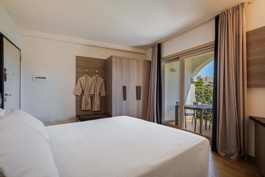 Your lovely and elegant home with garden sea view photo 3