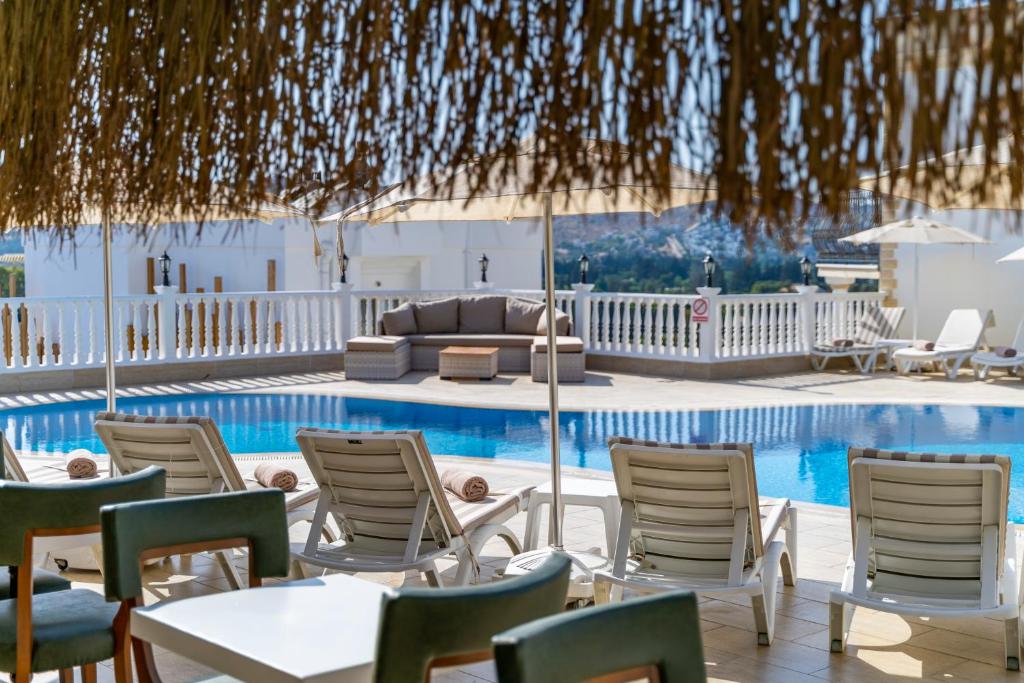 Queen Boutique Hotel photo 1