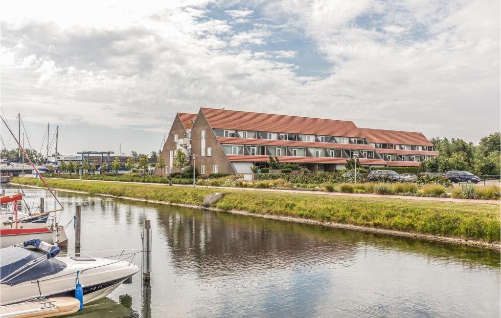 Beautiful Home In Bruinisse With Wifi And 3 Bedrooms