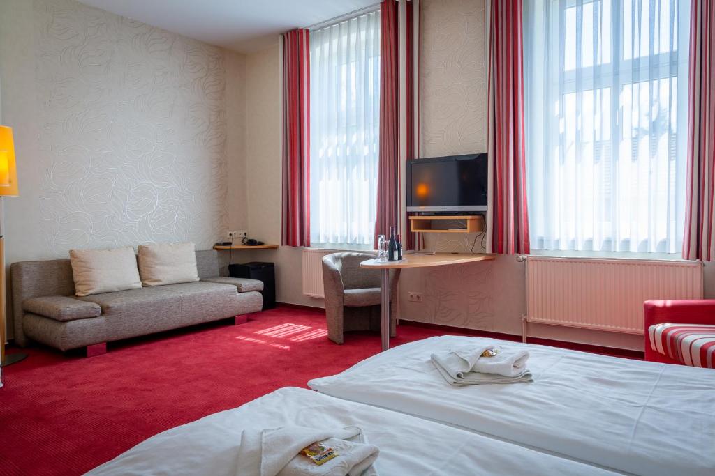 Hotel & Restaurant Waldschlösschen photo 1