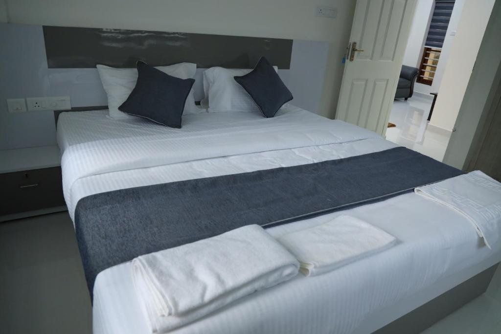 Yelza Hotel and Residence photo 3